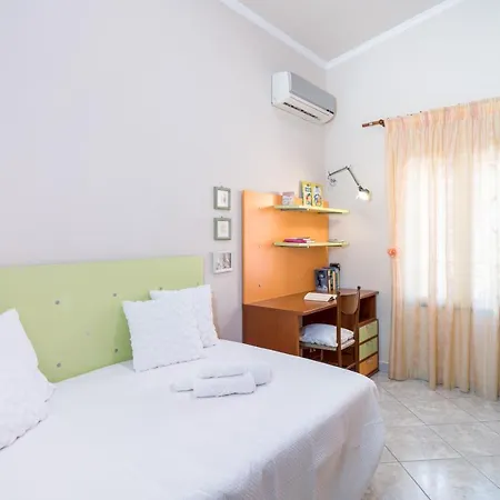 Eliana's - Mares E Montes Apartment Orosei