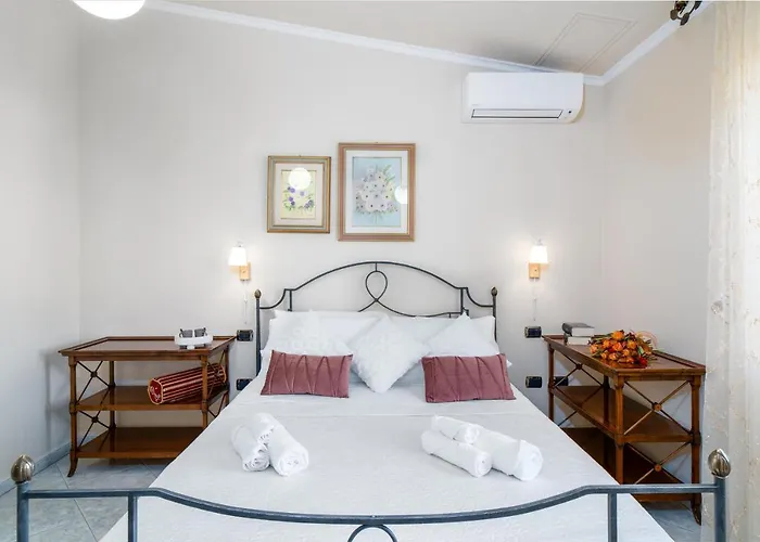 Eliana's - Mares E Montes *